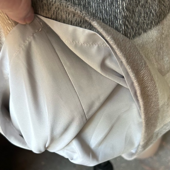 LOFT Plaid Gray and Cream Women's Skirt - Picture 6 of 8